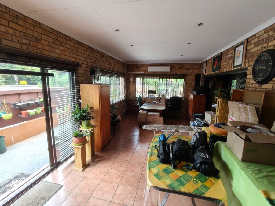 3 Bedroom Property for Sale in Safari Gardens North West